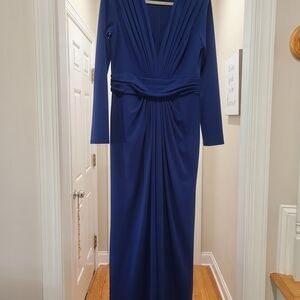 Elegant Blue Long Sleeve Formal Dress